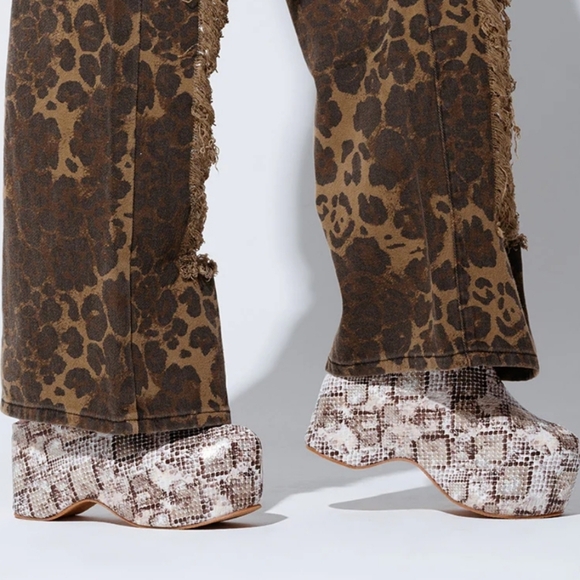 Snake Skin Clog Azalea Wang - Picture 3 of 4